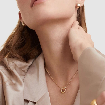 Harper gold chain with a ring
