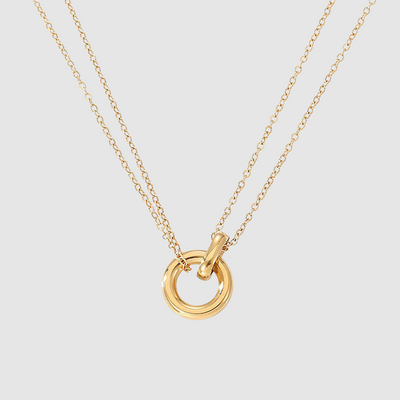 Harper gold chain with a ring